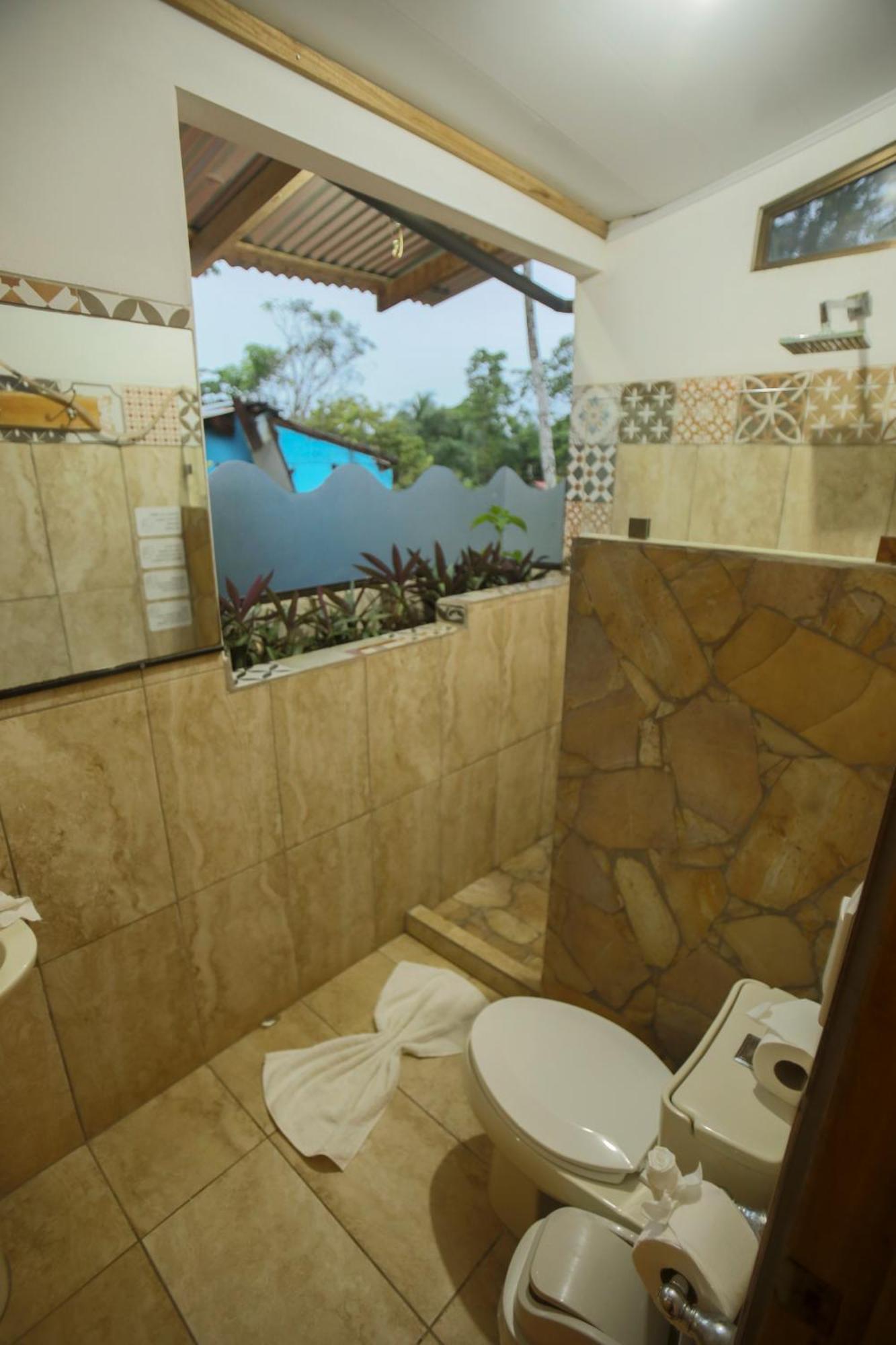 Hotel Pura Natura Beachfront Tortuguero Exterior foto