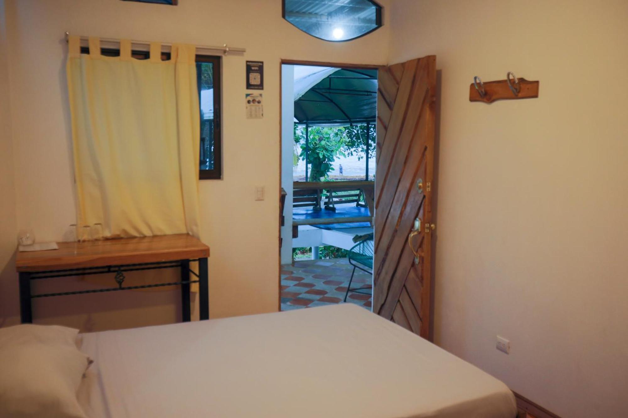 Hotel Pura Natura Beachfront Tortuguero Exterior foto